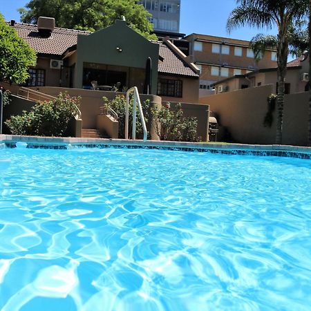 Moonriver Guesthouse Upington Esterno foto
