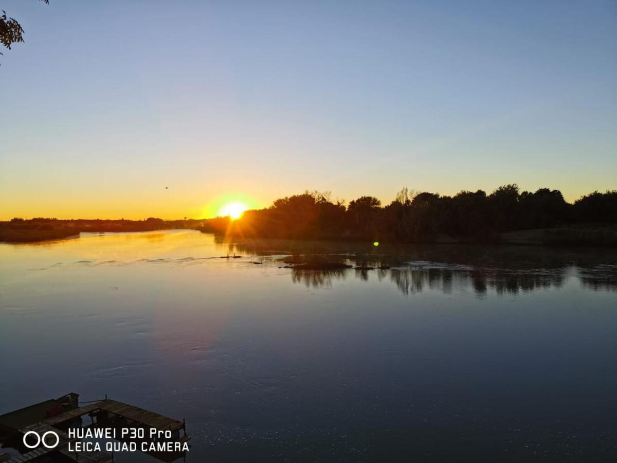 Moonriver Guesthouse Upington Esterno foto