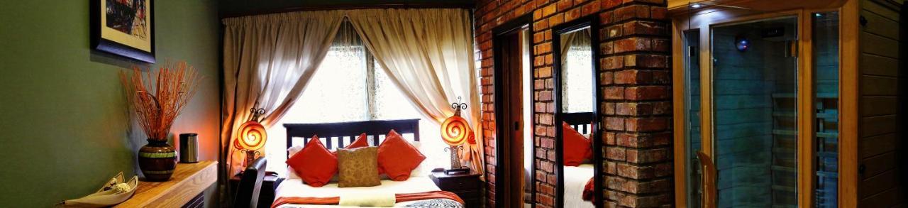Moonriver Guesthouse Upington Esterno foto