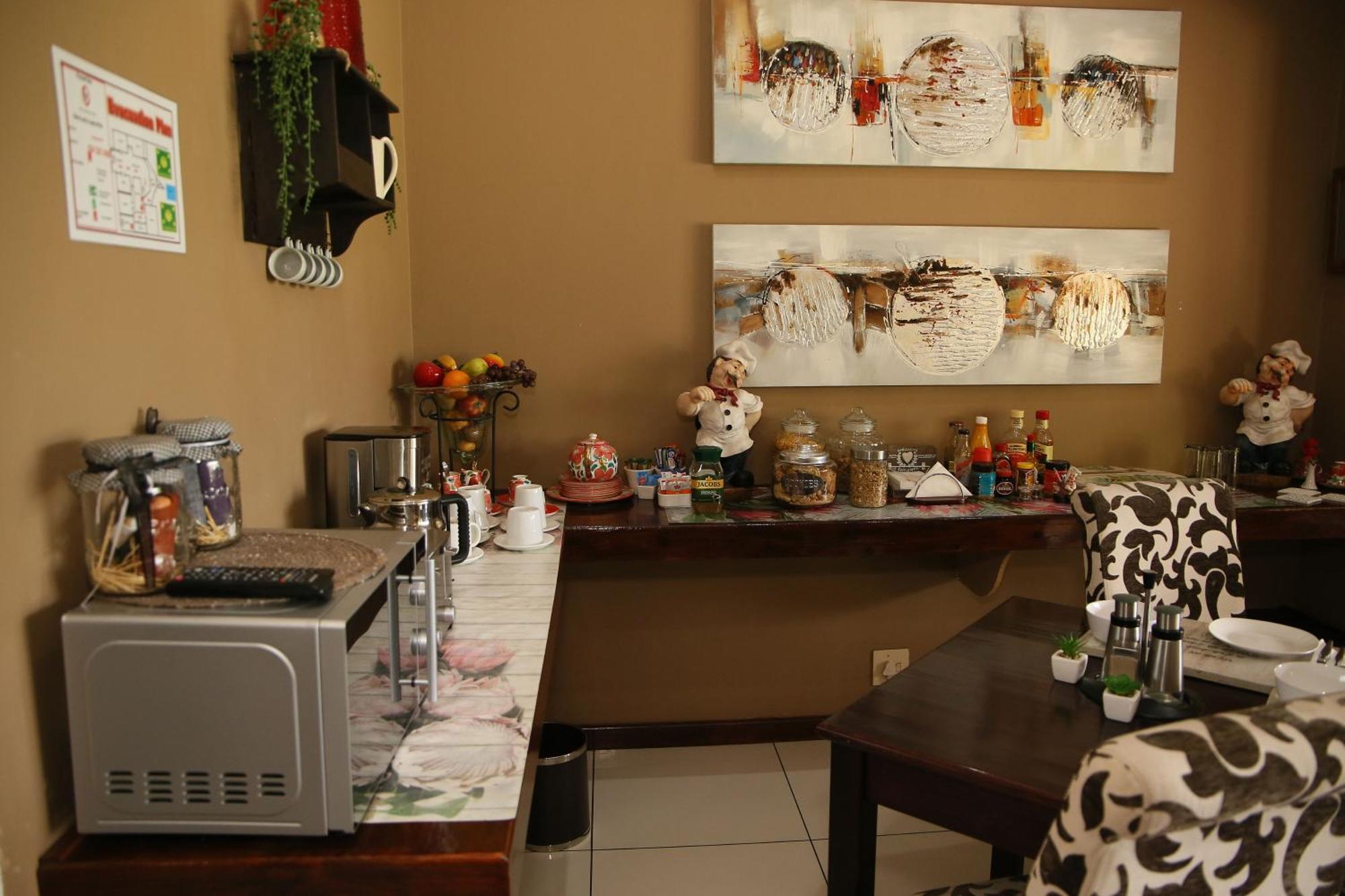 Moonriver Guesthouse Upington Esterno foto