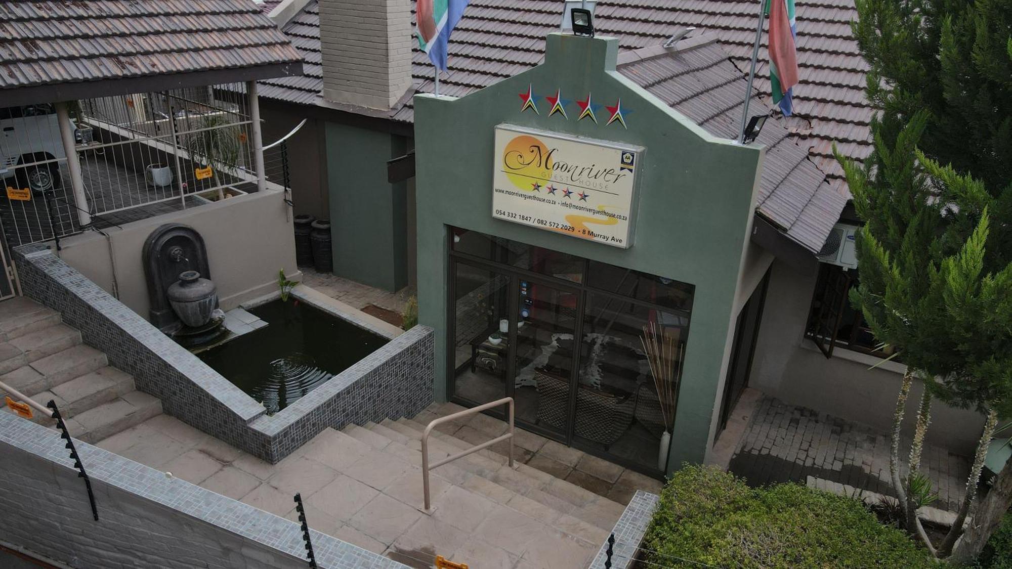 Moonriver Guesthouse Upington Esterno foto
