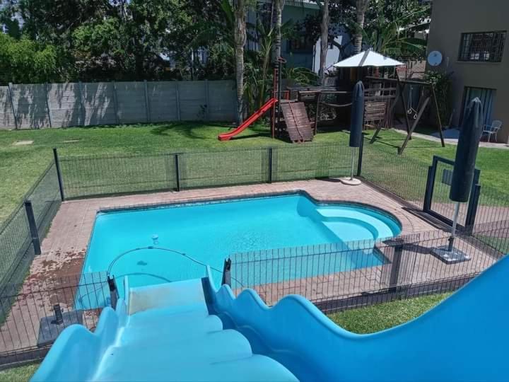 Moonriver Guesthouse Upington Esterno foto