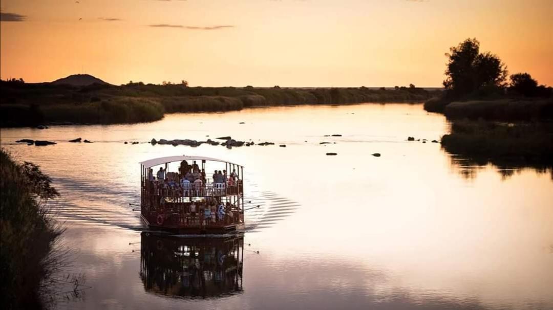 Moonriver Guesthouse Upington Esterno foto